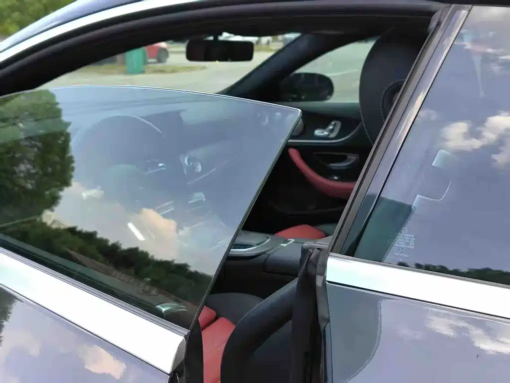 Mercedes-Benz E-Class (Import) — миниатюра 10