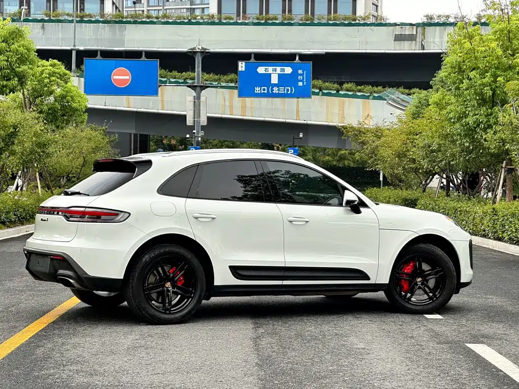 Porsche Macan — миниатюра 8