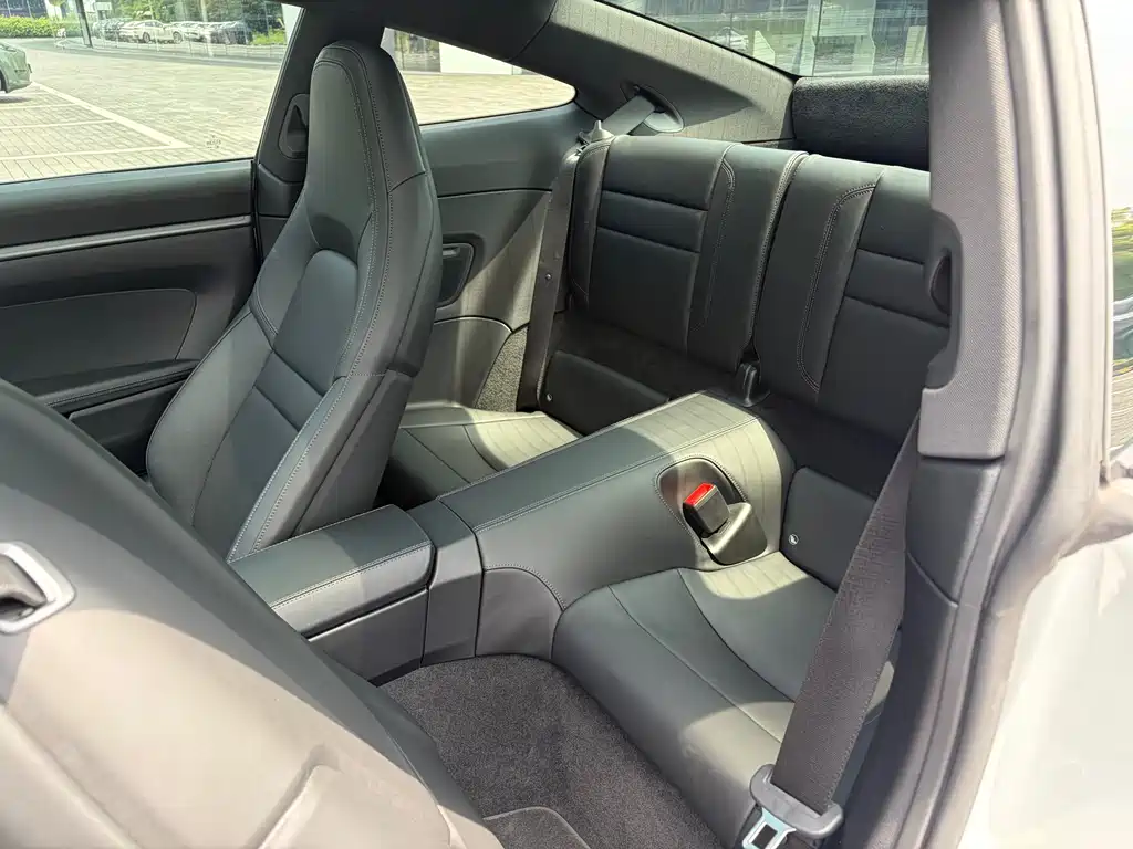 Porsche 911 2023 Carrera 3.0T