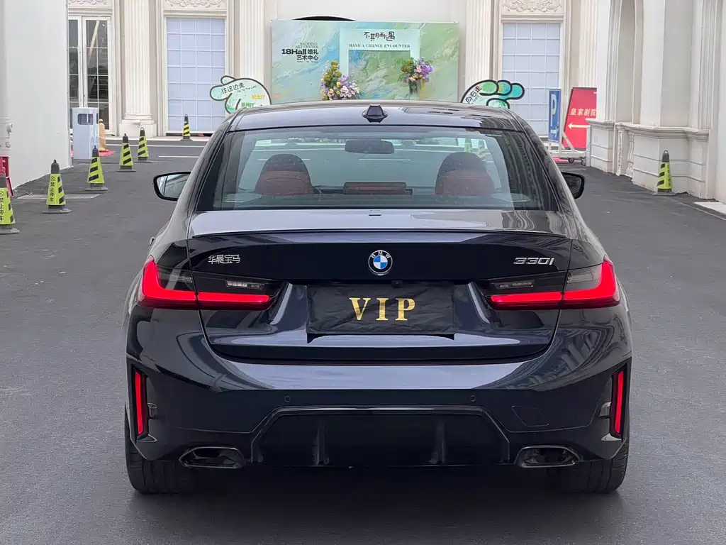 BMW 3 Series — миниатюра 8