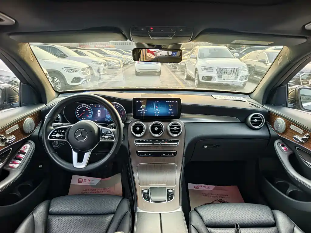 Mercedes-Benz GLC 2021 GLC 300 L 4MATIC