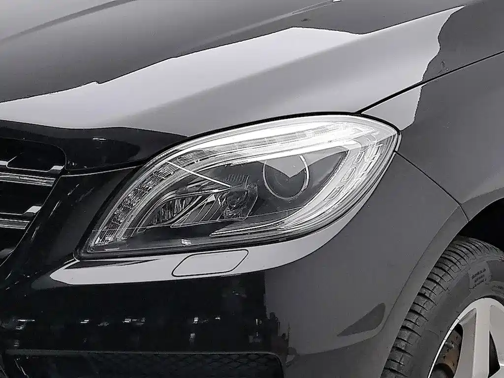 Mercedes-Benz M-Class — миниатюра 7