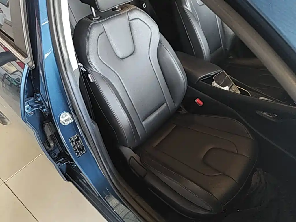 Hyundai Elantra — миниатюра 25