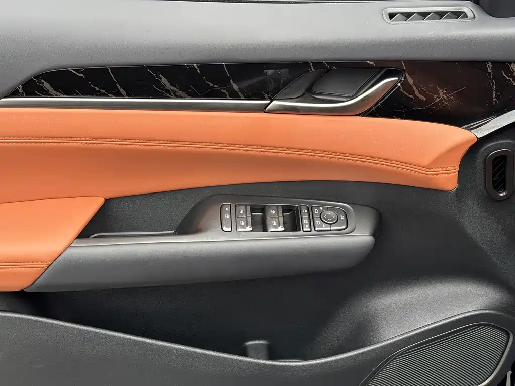 Wuling Xingguang — миниатюра 18
