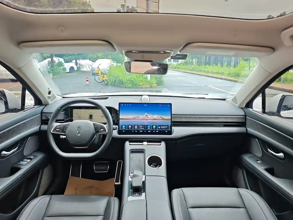Aito M5
