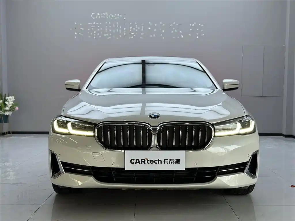 BMW 5 Series 2022