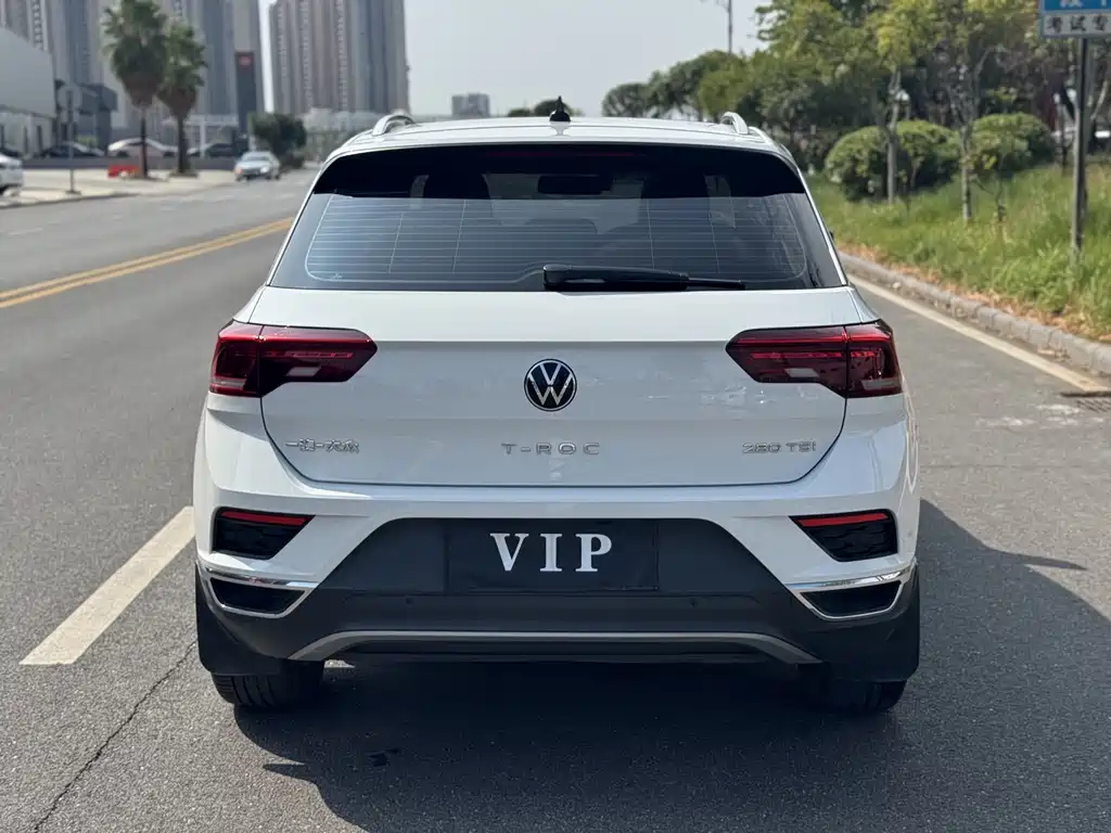 Volkswagen T-Roc 2022 — фото 3