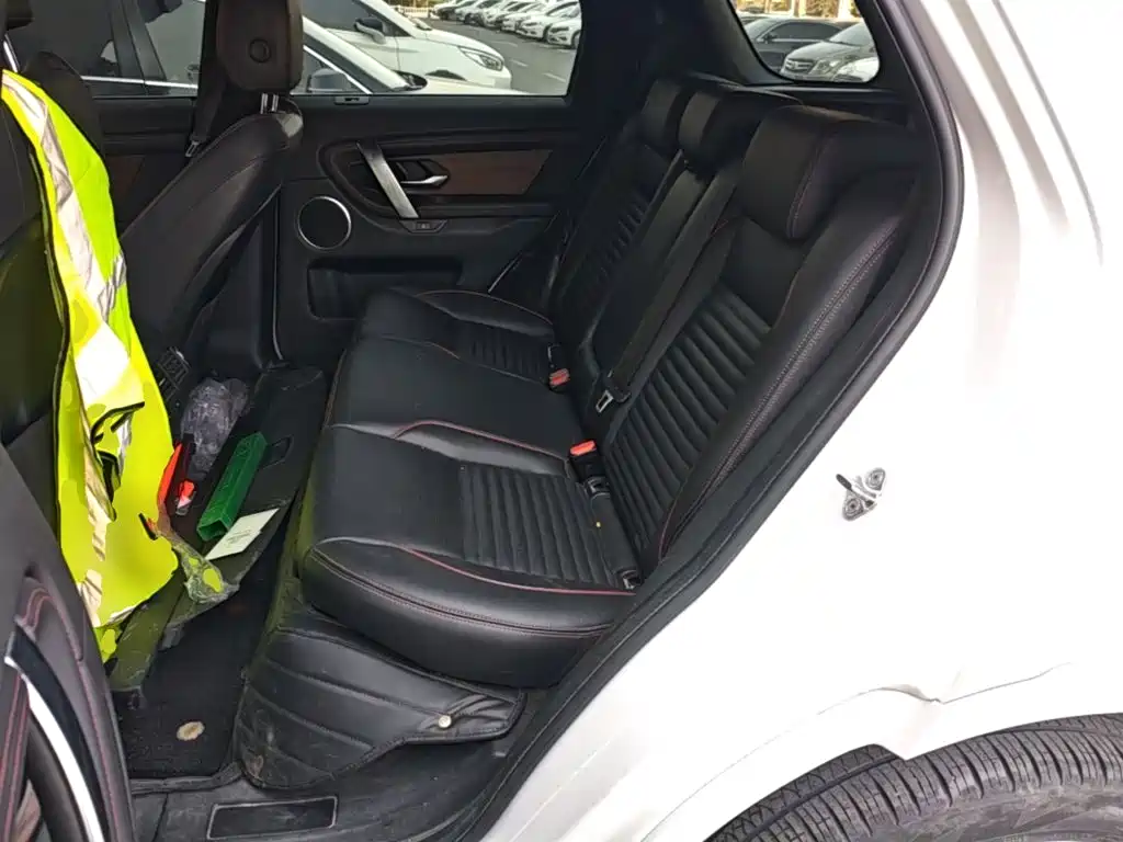 Land Rover Discovery Sport — миниатюра 17