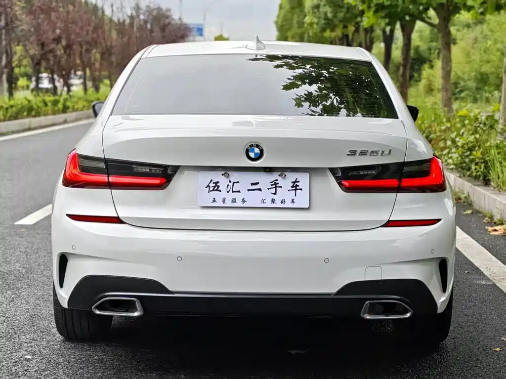 BMW 3 Series — миниатюра 11