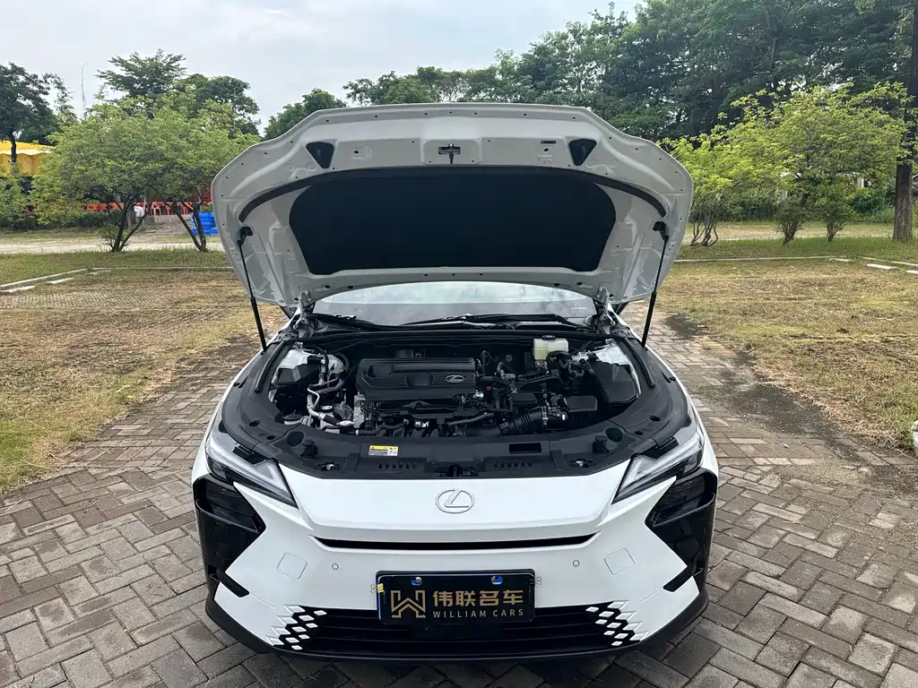 Lexus ES — миниатюра 20