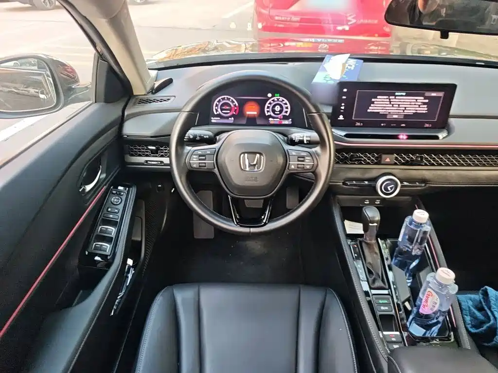 Honda Accord — миниатюра 6