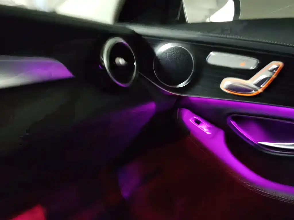Mercedes-Benz C-Class — миниатюра 13
