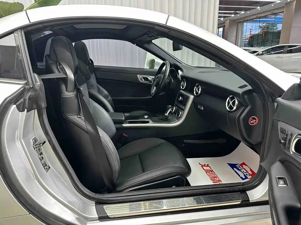 Mercedes-Benz SLK-Class — миниатюра 10