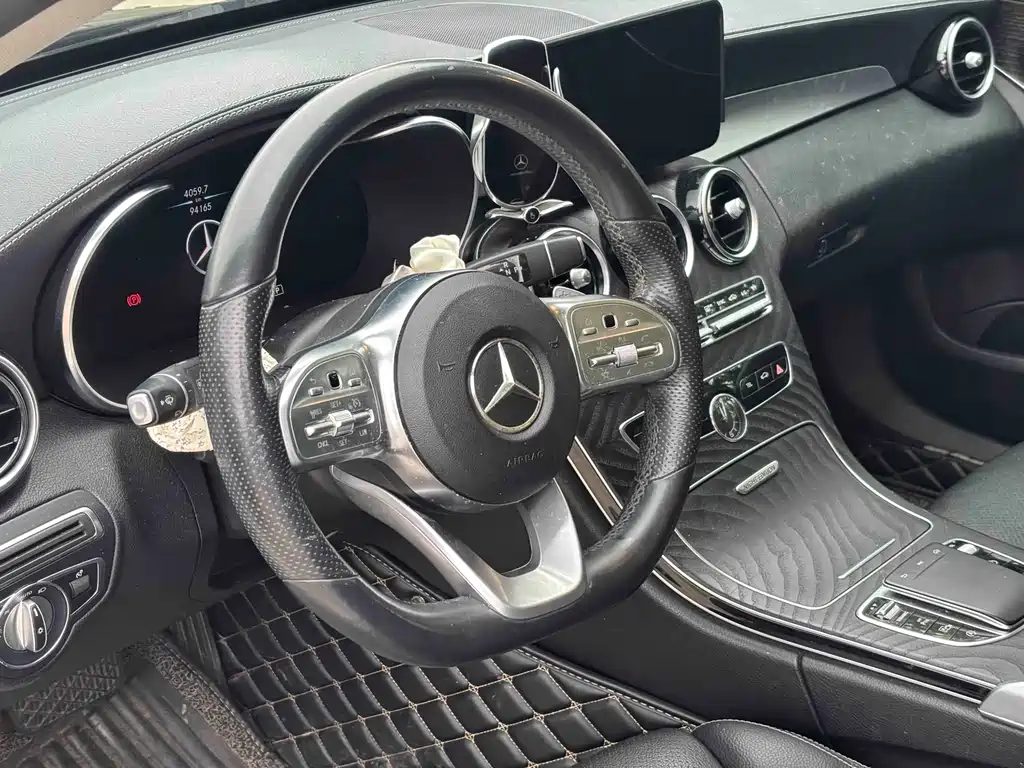 Mercedes-Benz C-Class — миниатюра 10
