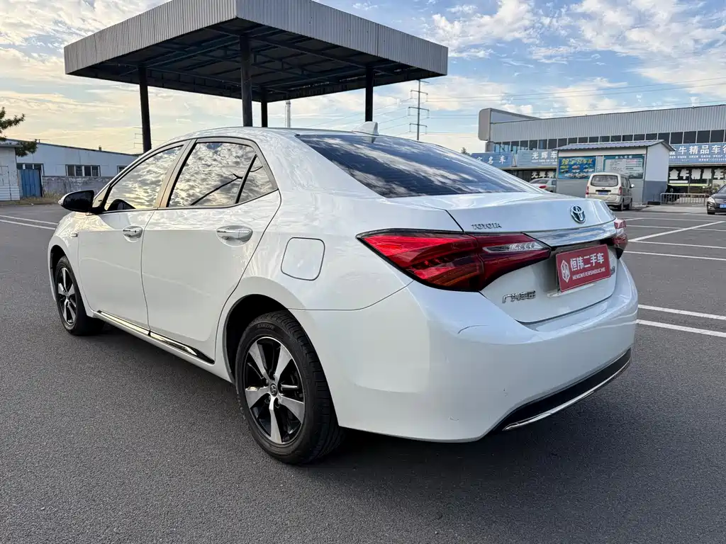 Toyota Levin Twin Engine E+ — миниатюра 4