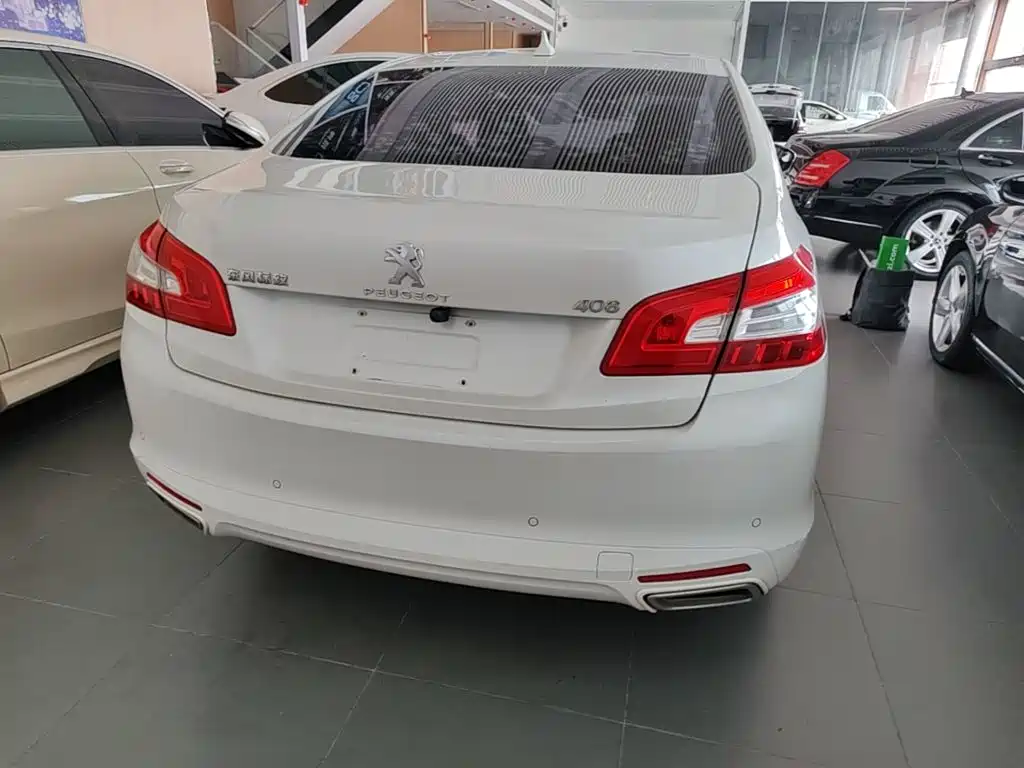 Peugeot 408 — миниатюра 6