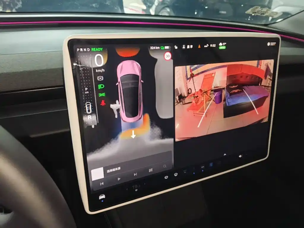 Tesla Model 3 — миниатюра 13