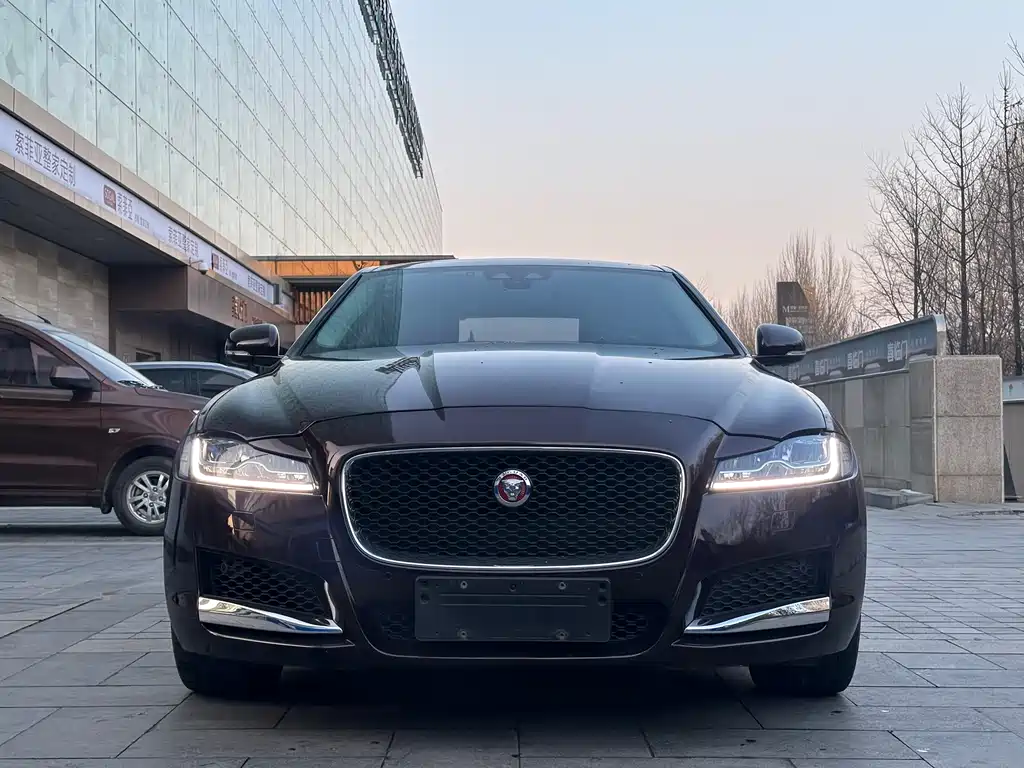 JAGUAR XFL