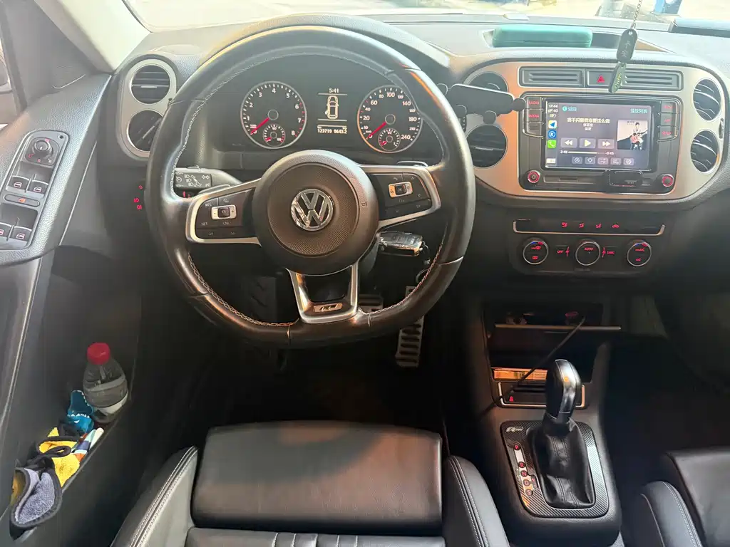 Volkswagen Tiguan — миниатюра 7