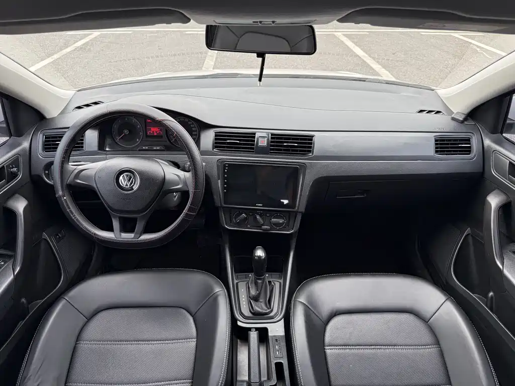 Volkswagen Santana 2019 1.5L AT VI