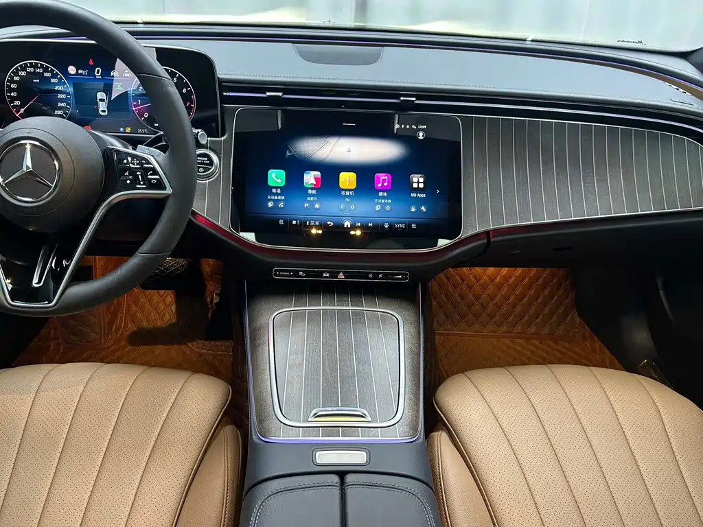 Mercedes-Benz E-Class — миниатюра 8