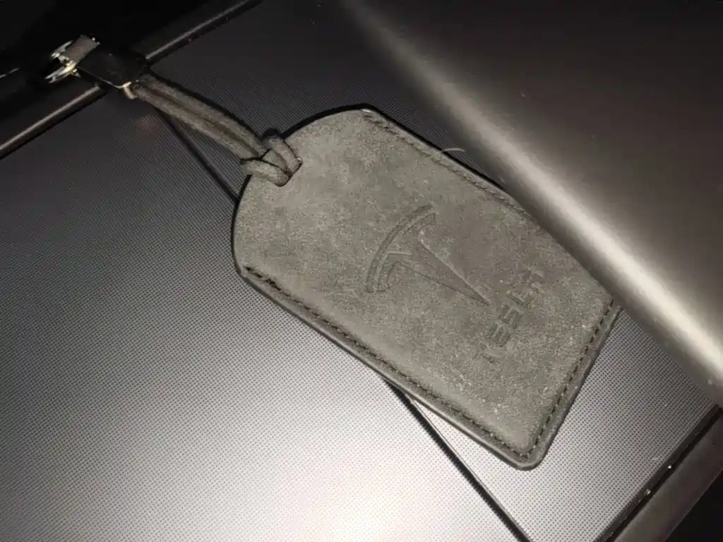 Tesla Model 3 — миниатюра 9