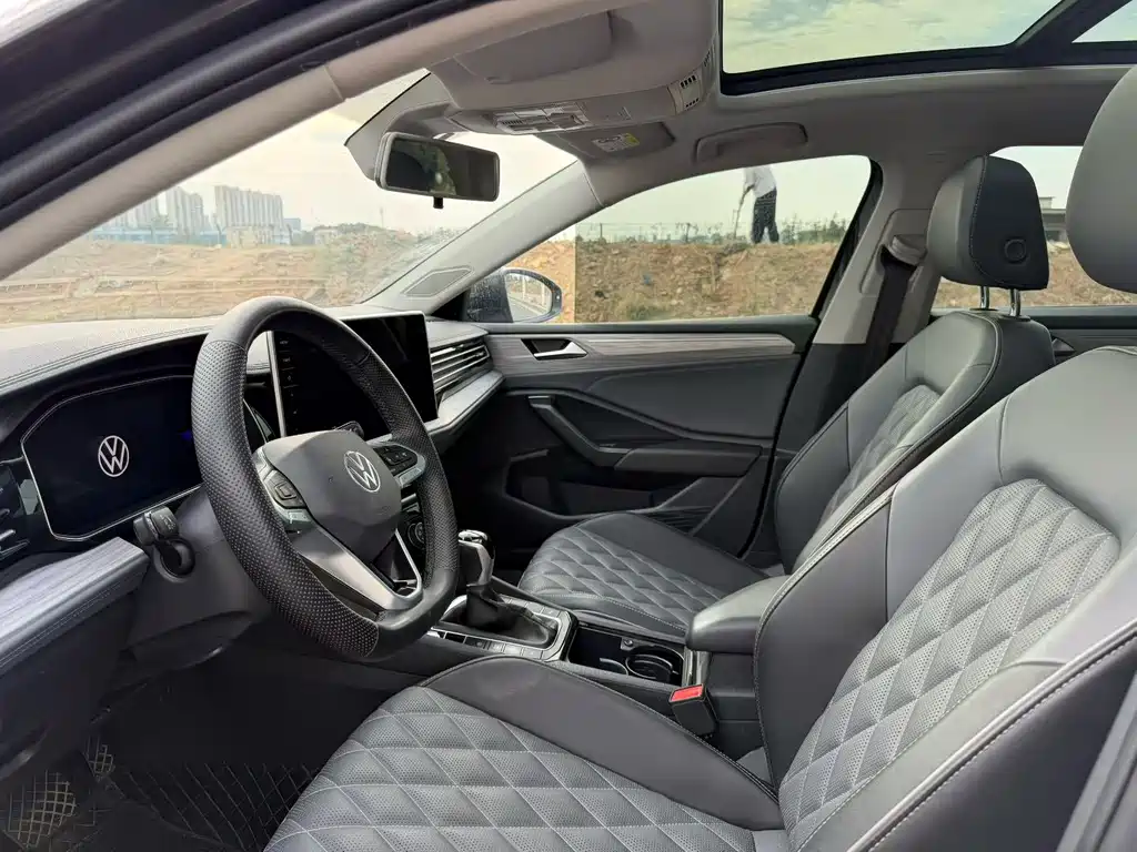 Volkswagen Sagitar — миниатюра 4