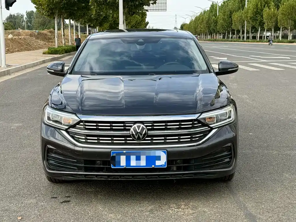 Volkswagen Sagitar — миниатюра 2