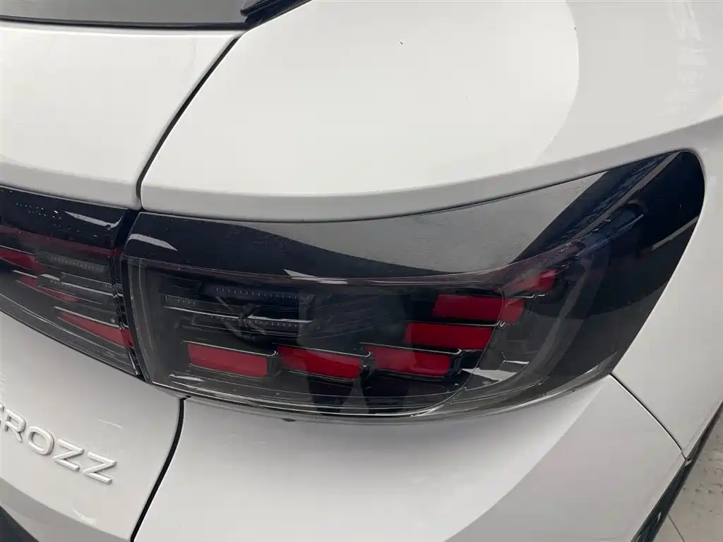 VOLKSWAGEN ID.4 CROZZ