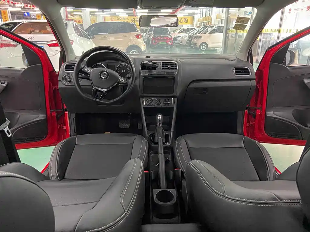 Volkswagen Polo — миниатюра 8