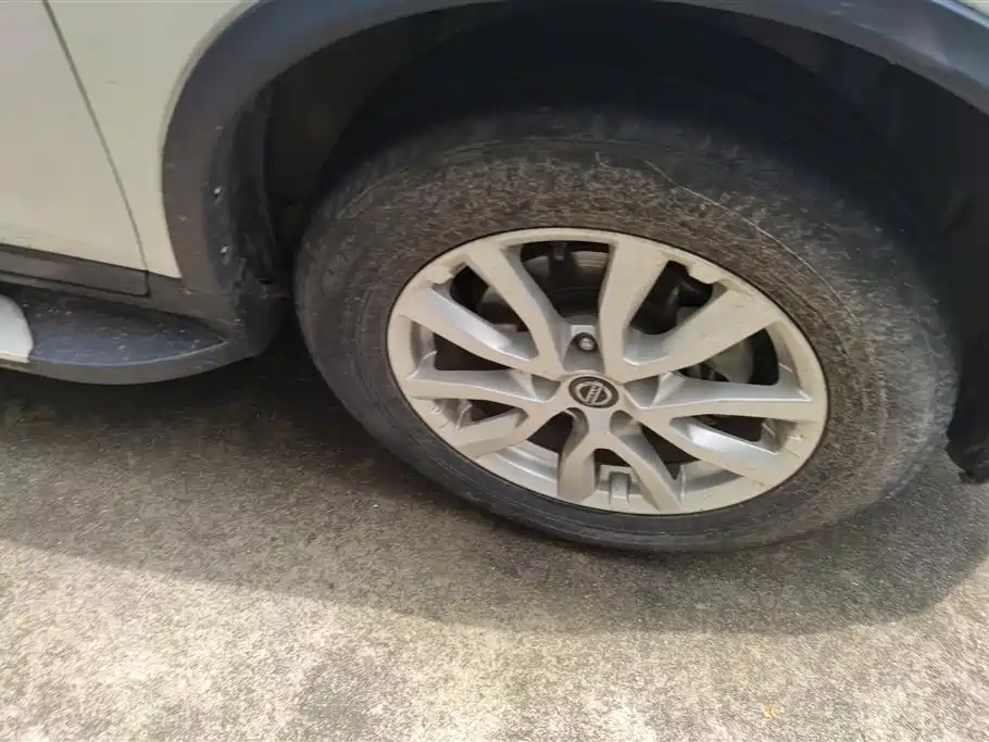 Nissan X-Trail 2017 2.0L CVT мест Comfort 2WD