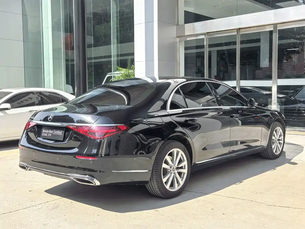 Mercedes-Benz S-Class — миниатюра 7