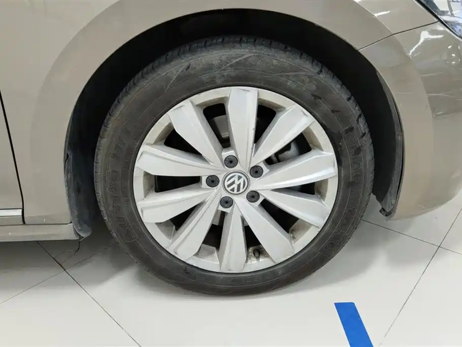 Volkswagen Passat 2020 330TSI Elite VI