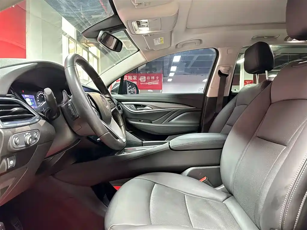 Buick Enclave 2022 652T Luxury 7 мест