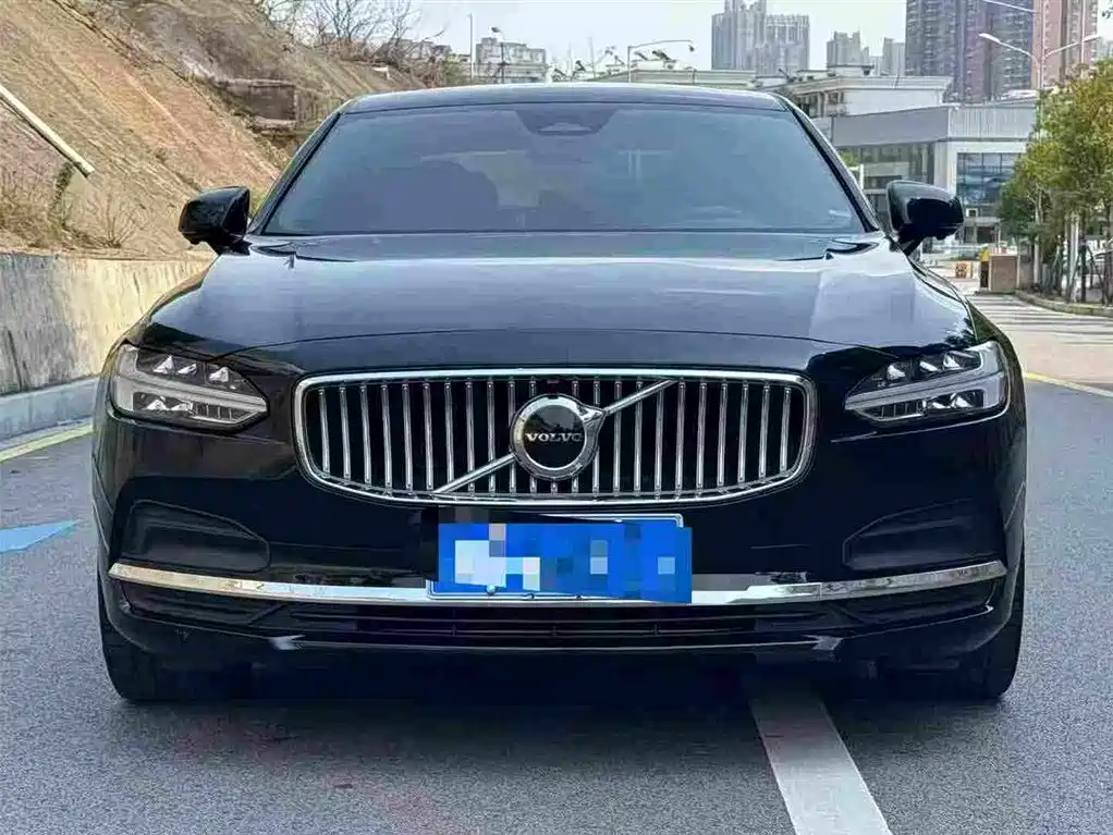 Volvo S90 — миниатюра 2