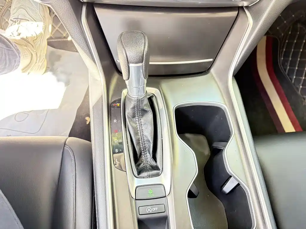 Honda Accord — миниатюра 15