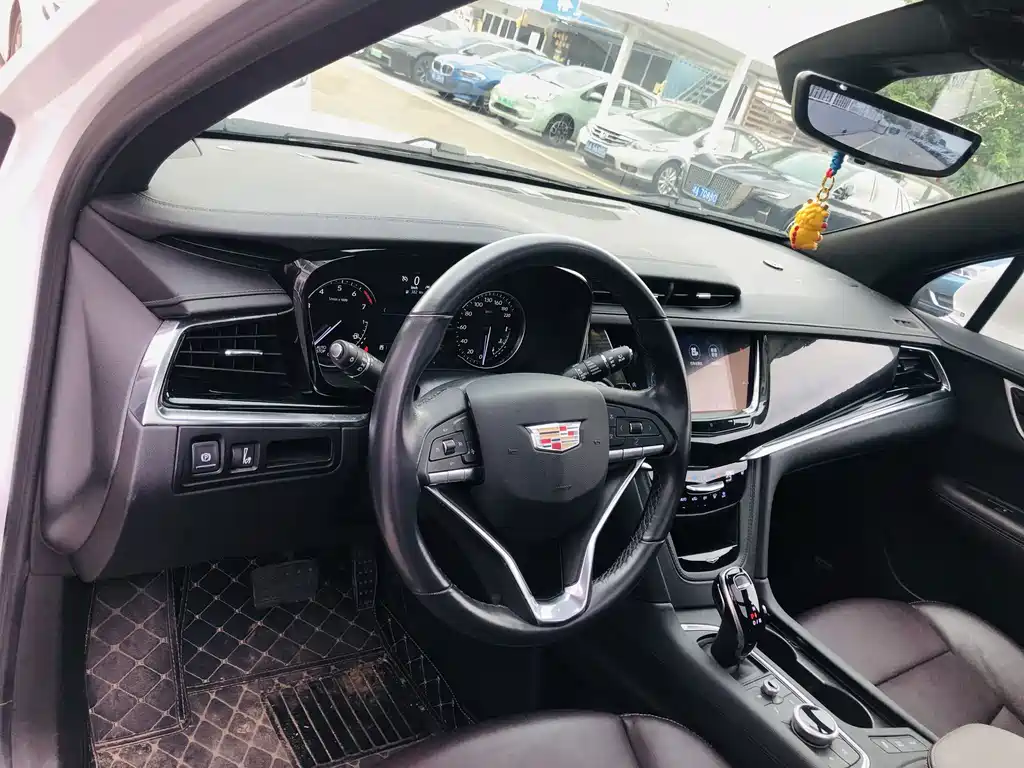 Cadillac XT6 — миниатюра 15