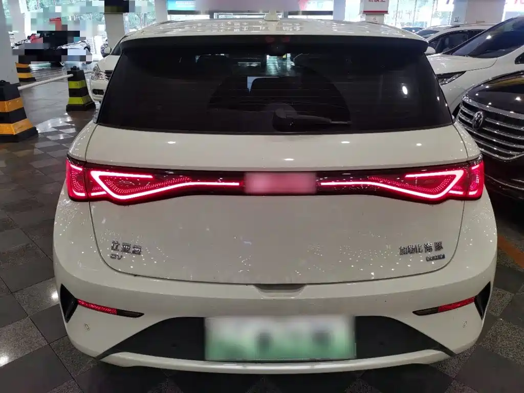 BYD Dolphin — миниатюра 6