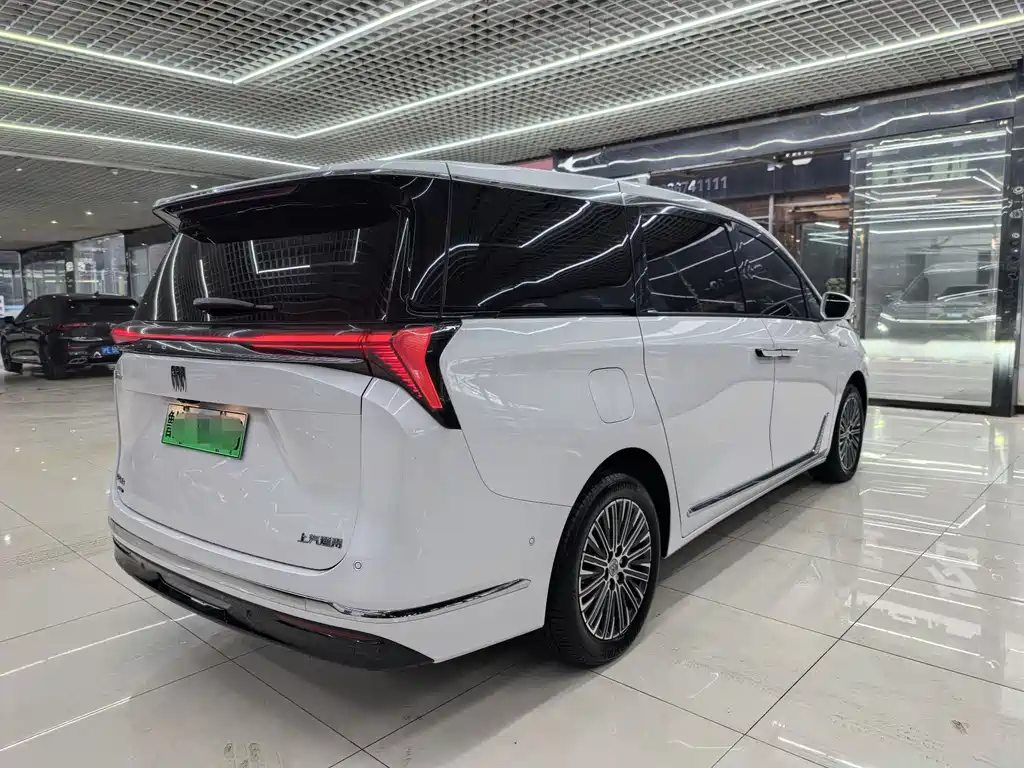 BUICK GL8 NEW ENERGY