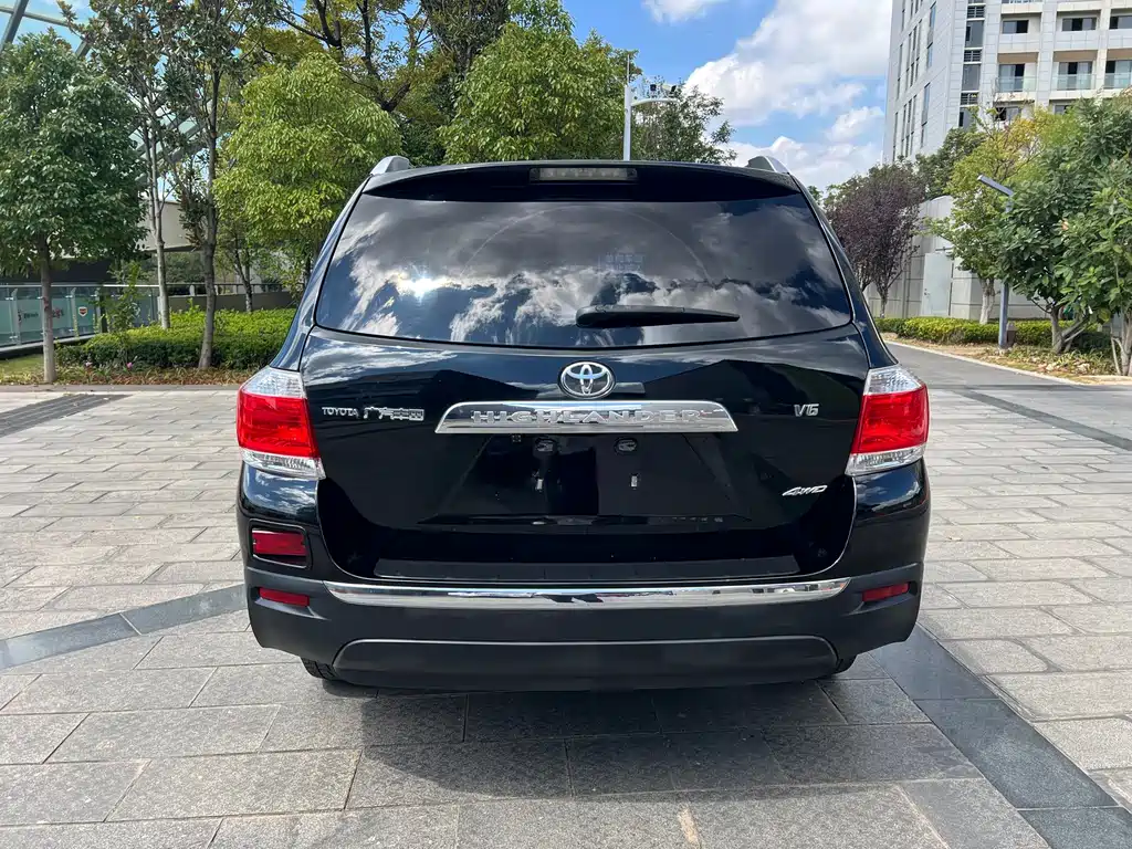 Toyota Highlander — миниатюра 14