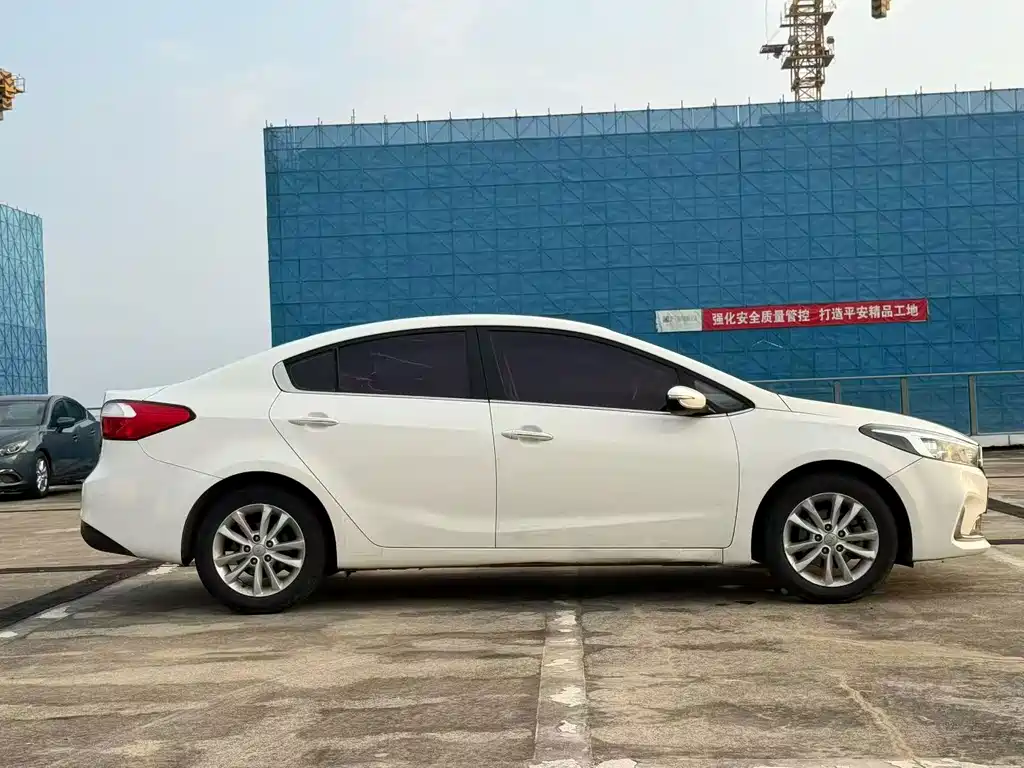 Kia K3 — миниатюра 5