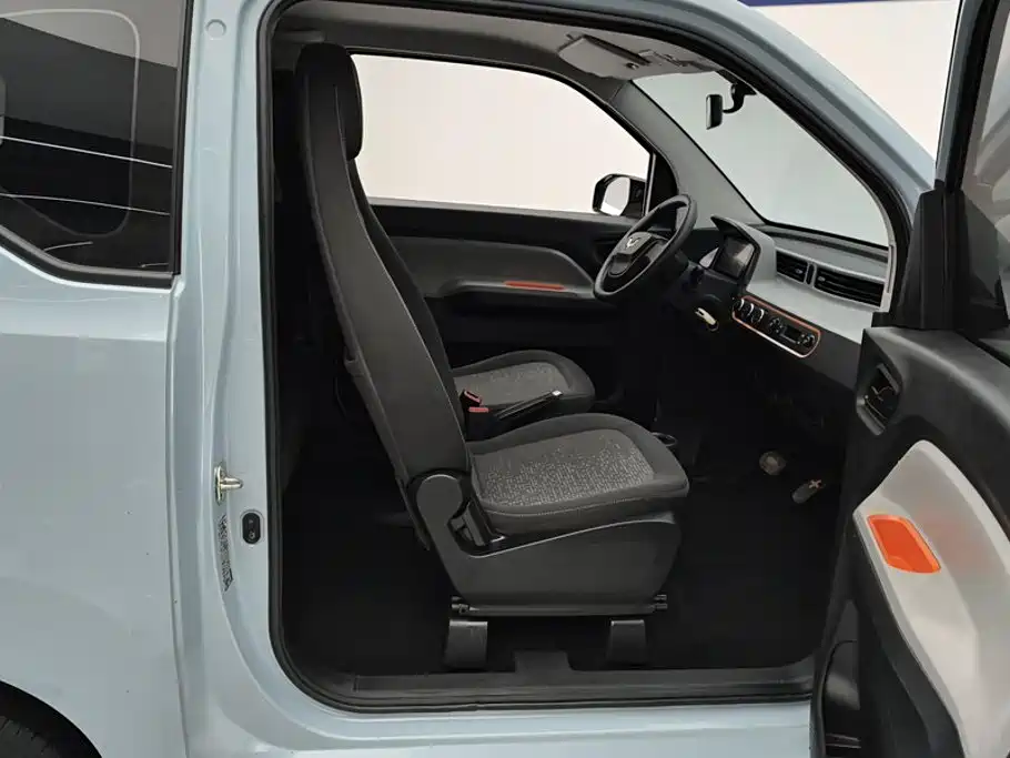 Wuling MINIEV — миниатюра 8