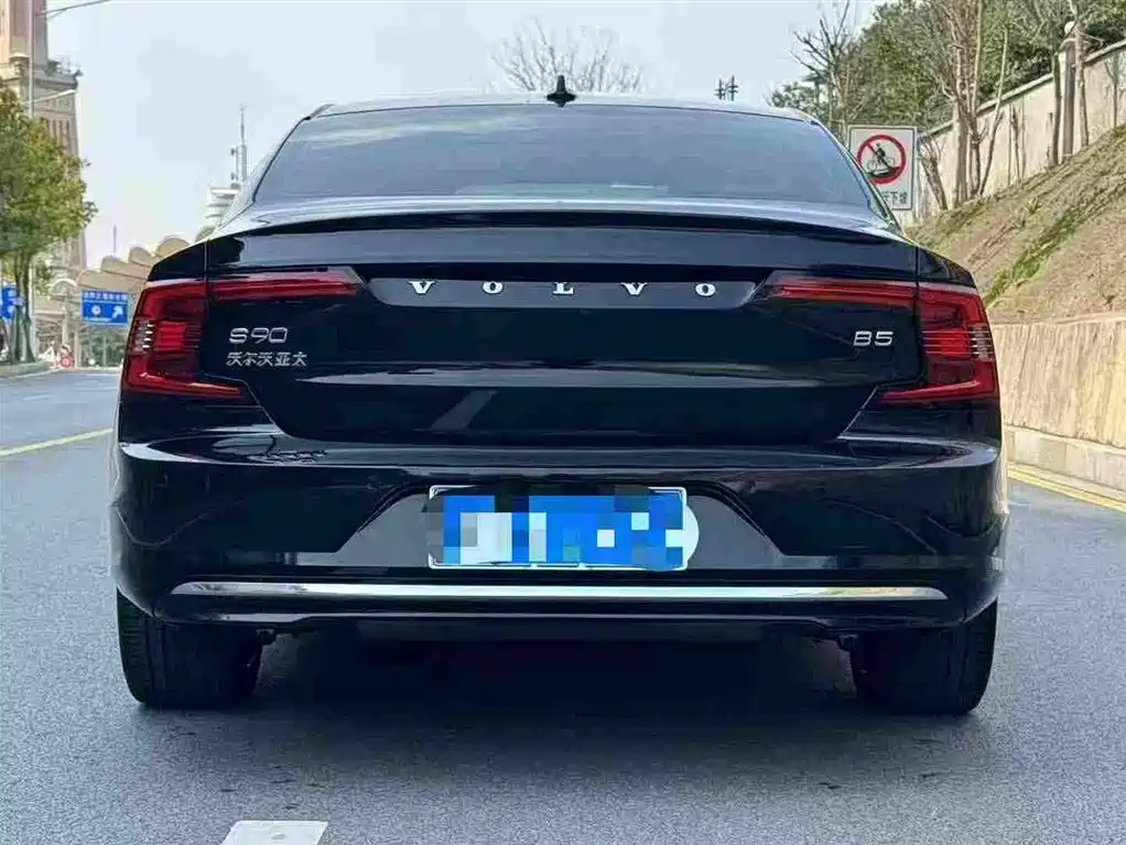 Volvo S90 — миниатюра 8