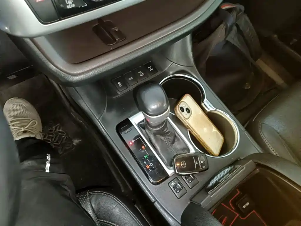 Toyota Highlander — миниатюра 14