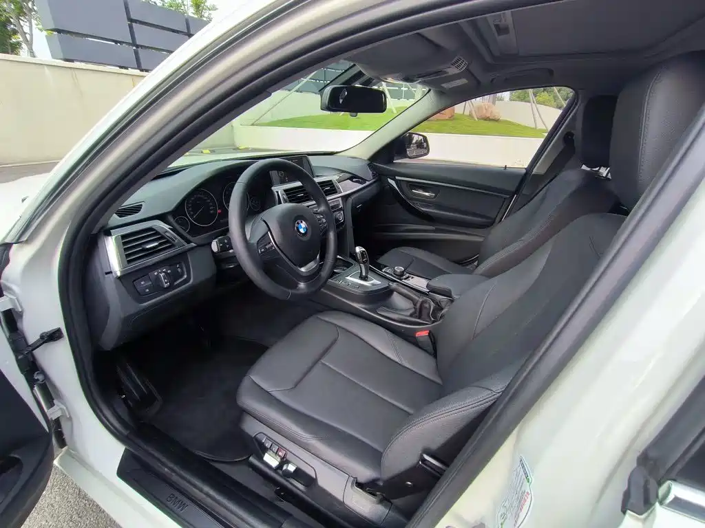 BMW 3 Series — миниатюра 9