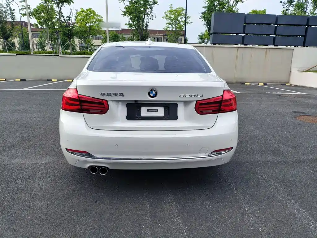 BMW 3 Series — миниатюра 6
