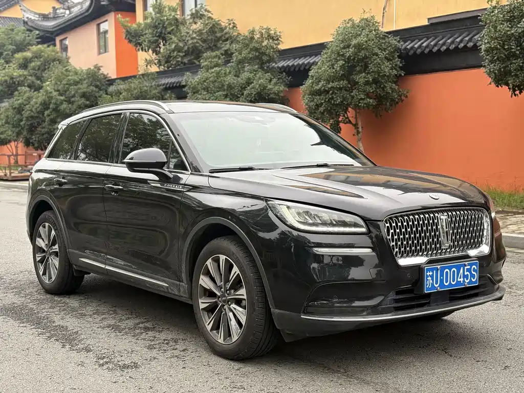 Lincoln Corsair — миниатюра 3