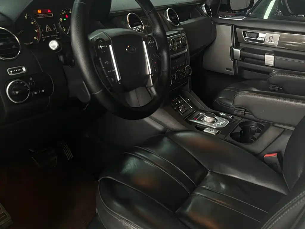 Land Rover Discovery — миниатюра 9
