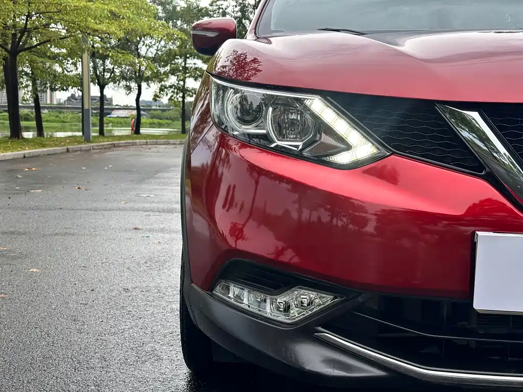 Nissan Qashqai — миниатюра 4