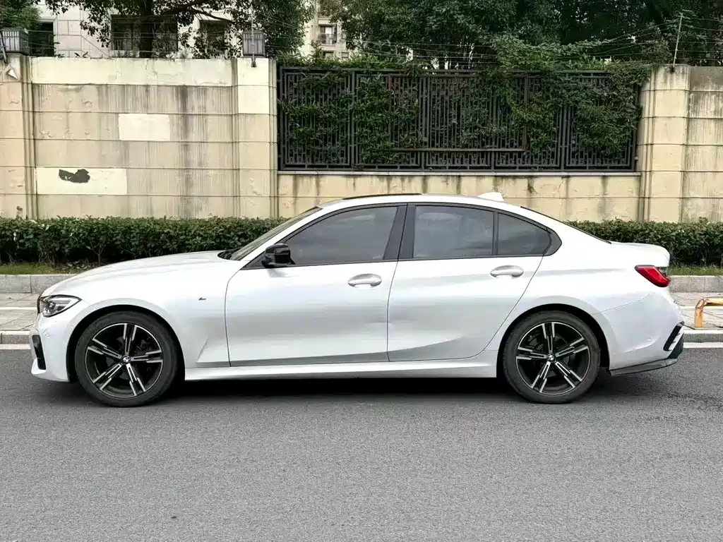 BMW 3 Series — миниатюра 7